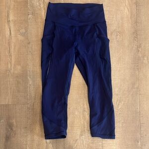Lululemon purple capri leggings